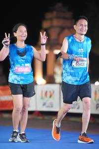 BIB: 1071, 65446, 102, 65431
                            <button type="button" onclick="openModal(19775510)" class="btn btn-primary btn-sm float-right btn-popup" data-toggle="modal" data-target=".modal-high-quality">
                        <i class="fas fa-shopping-cart"></i> Add to Cart
                    </button>
                                            <button type="button" onclick="isThisMe(19775510, true)" class="btn btn-success btn-sm float-right btn-popup btn-isme hidden" data-toggle="tooltip" data-placement="bottom" title="นี่คือรูปของคุณใช่ไหม คลิกที่นี่เพื่อเอาเข้าอัลบั้ม">
                        <i class="fas fa-plus"></i> Add to album
                    </button>
                    <button type="button" onclick="isThisMe(19775510, false)" class="btn btn-warning btn-sm float-right btn-popup btn-isnotme hidden">
                        <i class="fas fa-ban"></i> Remove from album
                    </button>